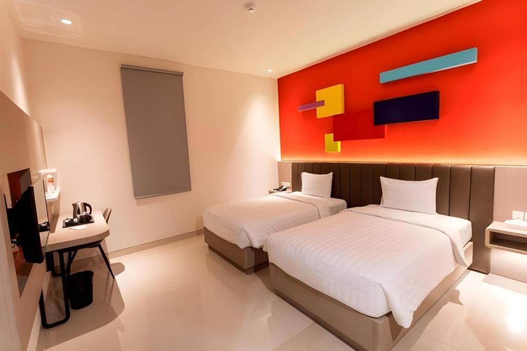 Hotel Zoom Dharmahusada 3*